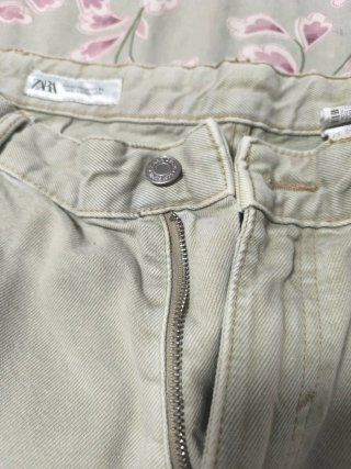 Pantalón cargo Zara hombre verde caqui claro