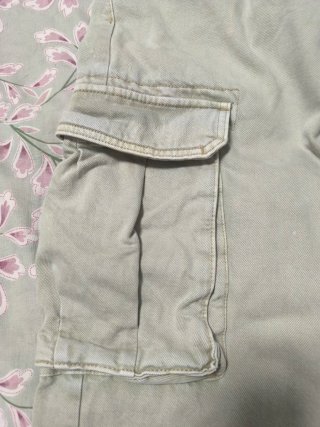 Pantalón cargo Zara hombre verde caqui claro