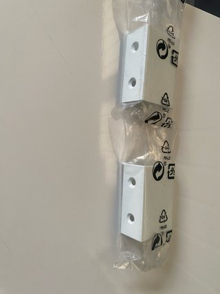 Mueble TV Ikea modelo BYAS color blanco brillante