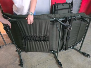 Cama de pesca Mivardi Microforro Polar