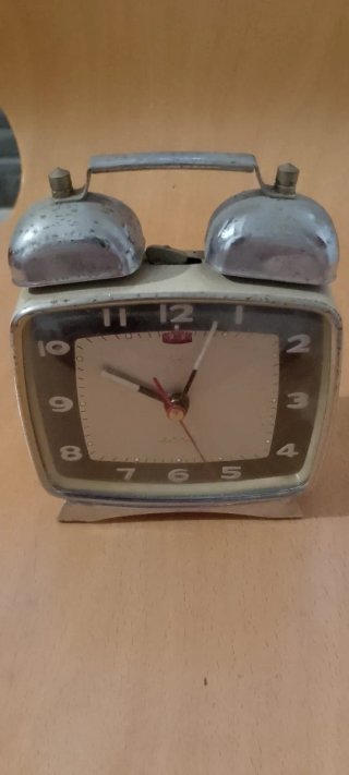 Reloj despertador mecánico Diamond