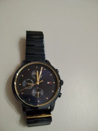 Reloj Tommy Hilfiger Mujer Negro y Dorado