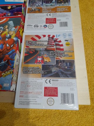 Precintados. 3 Juegos wii: mad tracks, Space camp