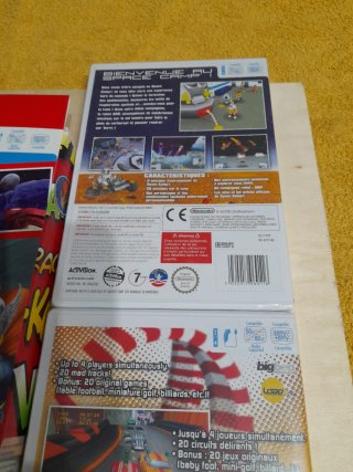 Precintados. 3 Juegos wii: mad tracks, Space camp