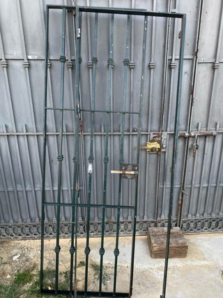 Reja de seguridad para puerta