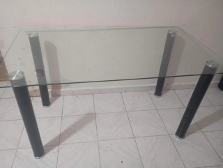 Mesa de salón cristal y metal