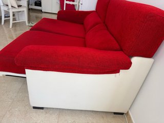 Divano a 3 posti in tessuto e pelle rosso/bianco