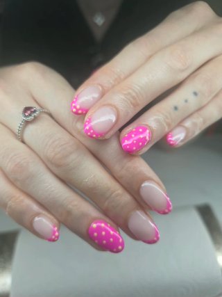 Ofrezco servicio como manicurista
