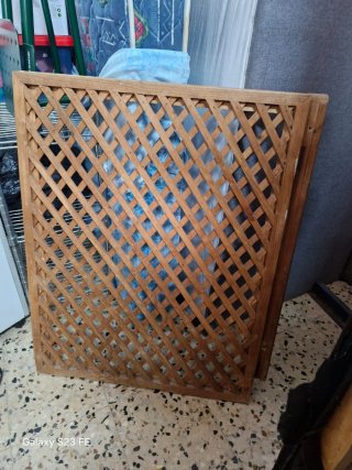 Puerta divisoria de madera
