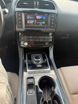 Jaguar XE 2017 2.0 DIESEL 180 CV