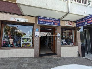 Local comercial en venta en Castrillón