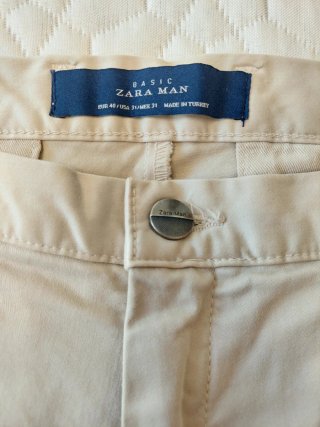 Pantalón chino beige Zara