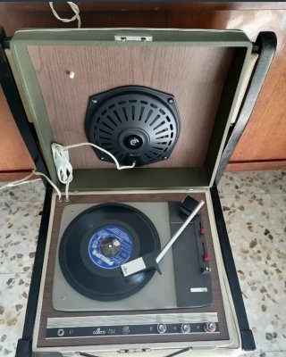 Giradischi vintage Cosmo 751