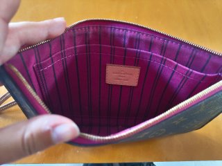 Neceser Louis Vuitton Marrone e Rosa