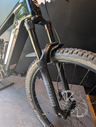 Bicicleta eléctrica Berria Mako Hybrid GT6 Talla S