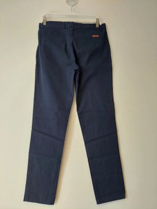 Pantalón chino azul Roberto Torreta