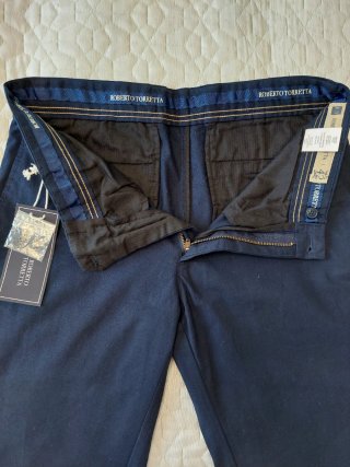 Pantalón chino azul Roberto Torreta