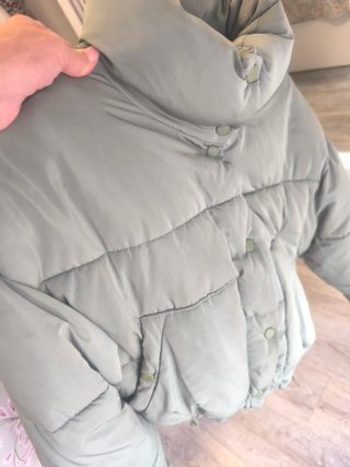 Anorak Pull&Bear verde caqui mujer