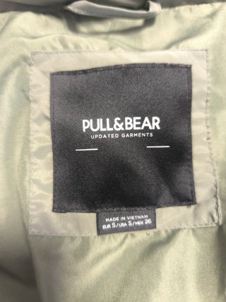 Anorak Pull&Bear verde caqui mujer