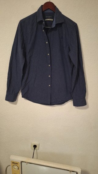 Camisa Scalpers verde estampada talla M