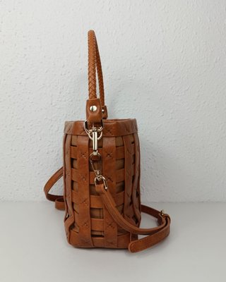 Bolso Cubo Marrón Trenzado Bandolera