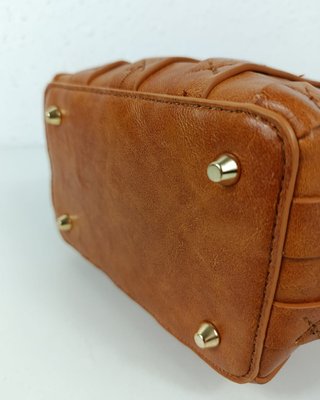 Bolso Cubo Marrón Trenzado Bandolera