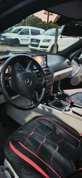 Mercedes-Benz Clase C 2011