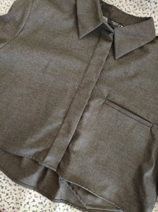 Camisa crop gris Zara Talla S