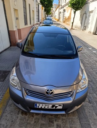 Toyota Verso 2011