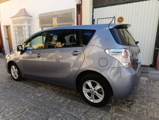 Toyota Verso 2011
