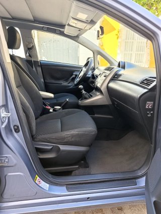 Toyota Verso 2011