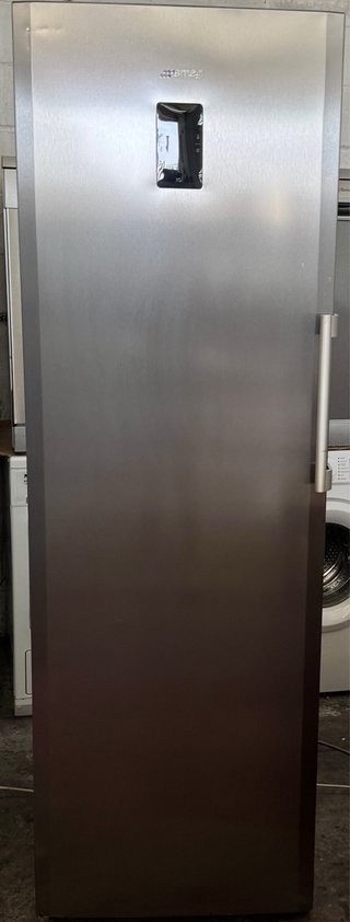 CONGELADOR VERTICAL SMEG EN INOX