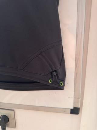 Sudadera Adidas Negra Detalles Verdes Hombre