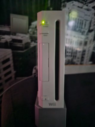 Consola Nintendo Wii Blanca + 4 Juegos y mandos