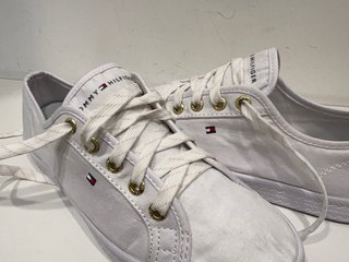 Sneakers Tommy Hilfiger bianche donna