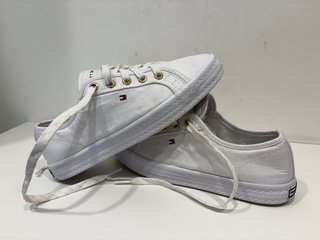 Sneakers Tommy Hilfiger bianche donna