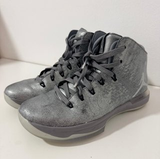 Zapatillas Jordan Grises