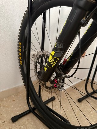 Bicicleta Eléctrica Husqvarna HC5
