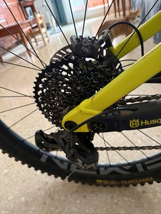 Bicicleta Eléctrica Husqvarna HC5