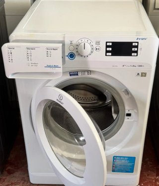 LAVADORA INDESIT DE 8 KILOS EN BLANCO