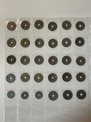 Lote 30 monedas 10 céntimos Francia. Son 4 tipos
