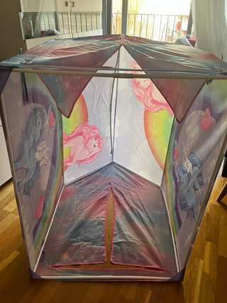 Casita infantil unicornios y arcoíris