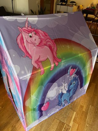 Casita infantil unicornios y arcoíris