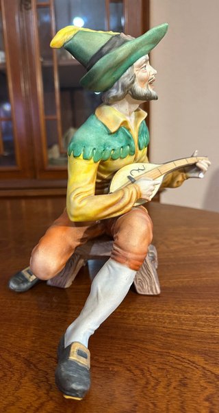 Figura cerámica trovador músico