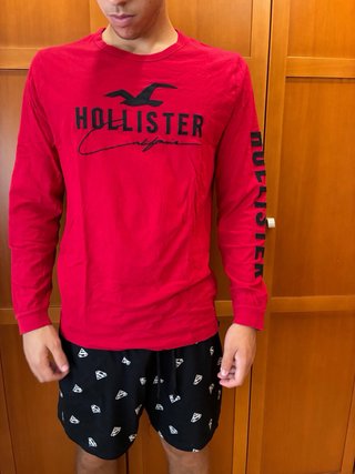 Camiseta Hollister Manga Larga Roja