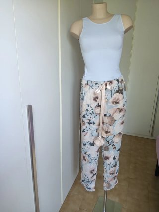 Pantaloni donna fantasia floreale