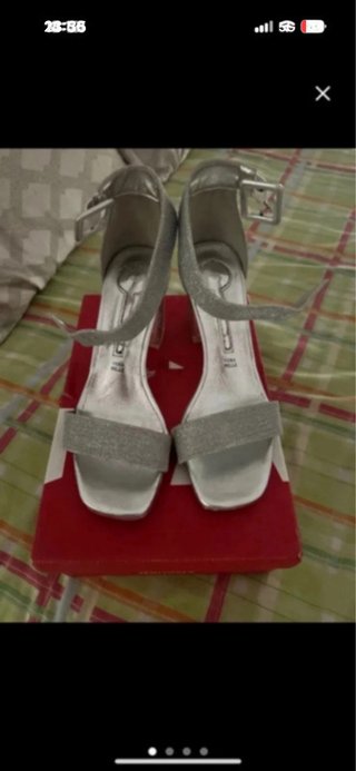 Zapatos de tacón Vera Pelle talla 39