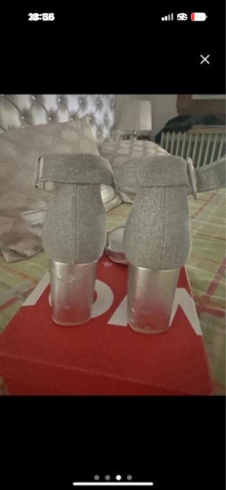 Zapatos de tacón Vera Pelle talla 39