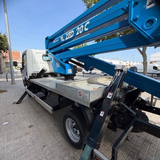 Camión Cesta Elevadora 20m