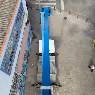 Camión Cesta Elevadora 20m